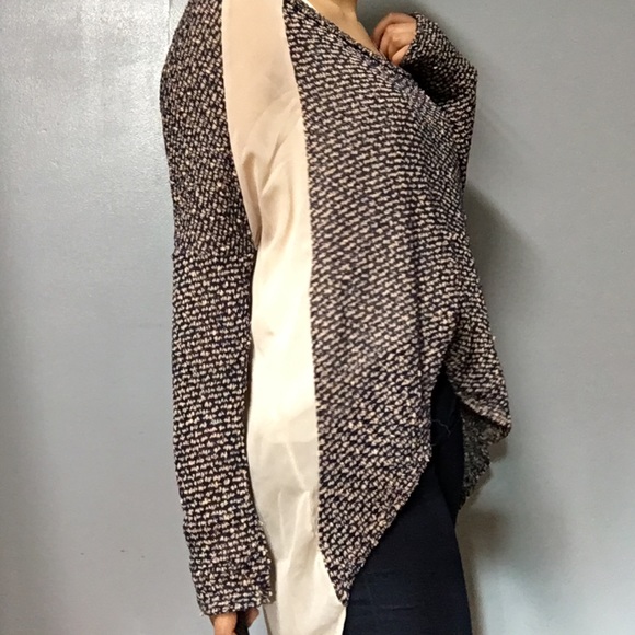 LUSH Contrast Panel Knit with Sheer Siding Slouchy Sweater - Picture 5 of 8